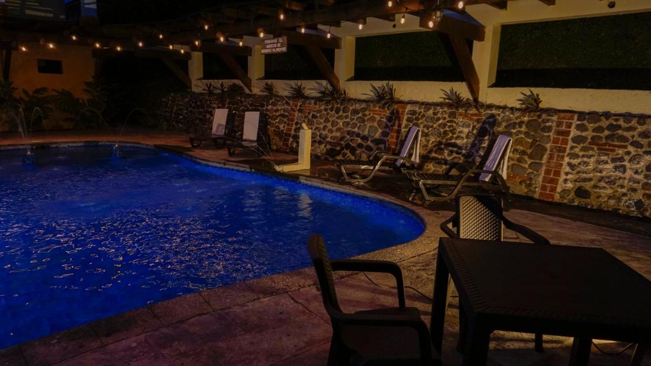 Zafra Hotel เรตาลูเลอ ภายนอก รูปภาพ