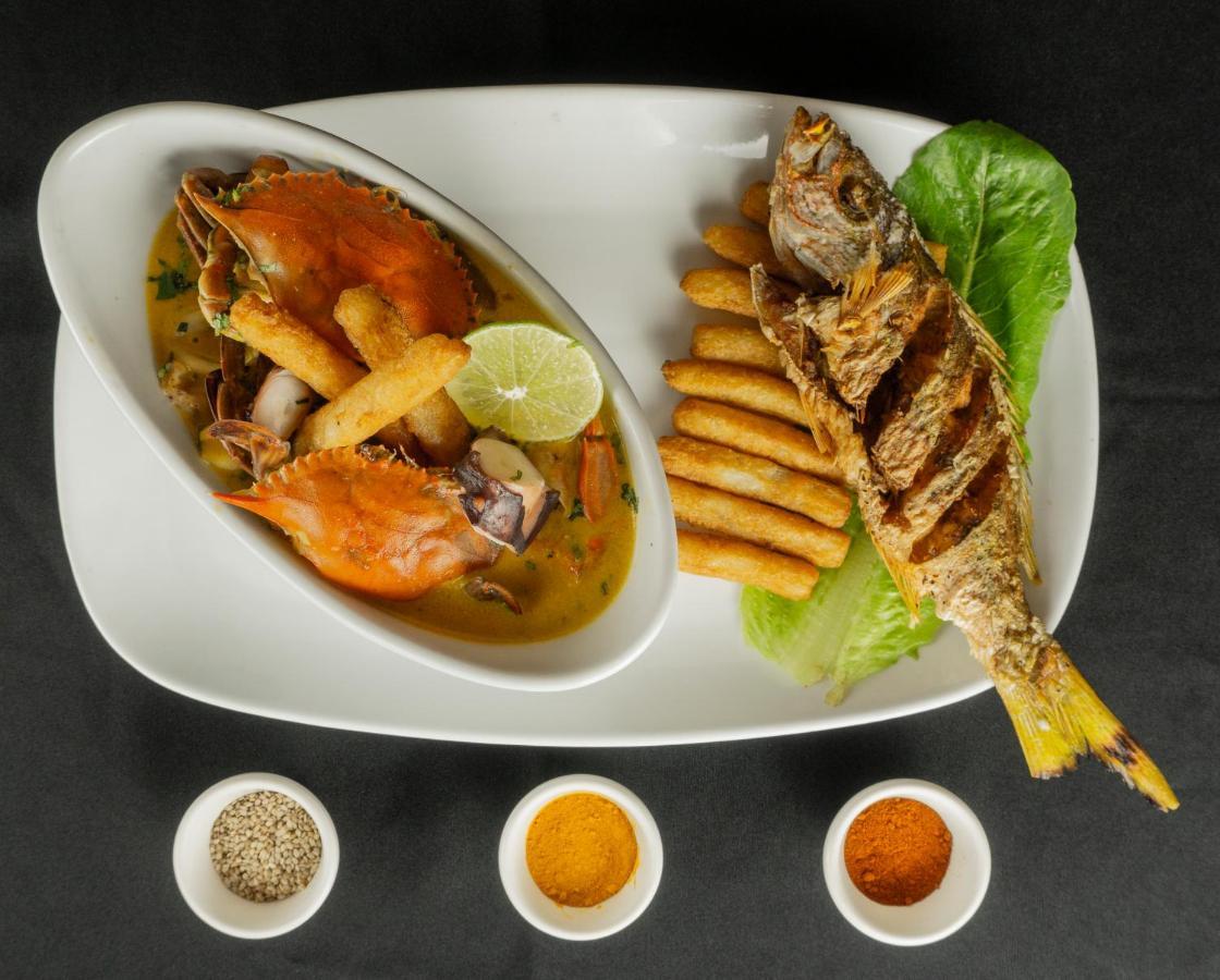 Zafra Hotel เรตาลูเลอ ภายนอก รูปภาพ