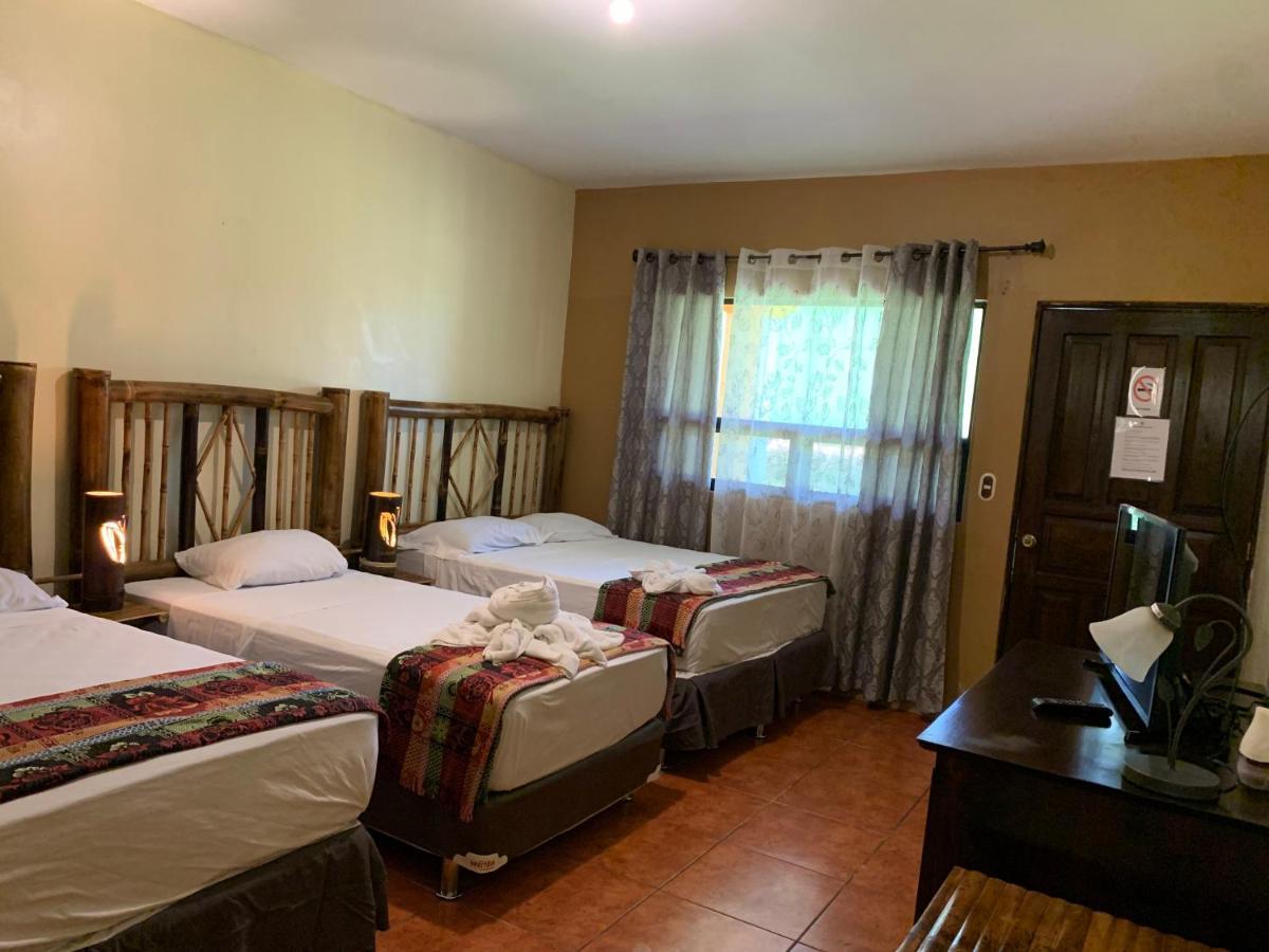 Zafra Hotel เรตาลูเลอ ภายนอก รูปภาพ