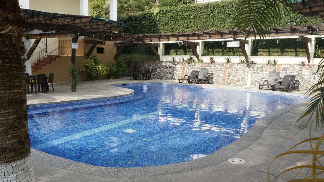 Zafra Hotel เรตาลูเลอ ภายนอก รูปภาพ